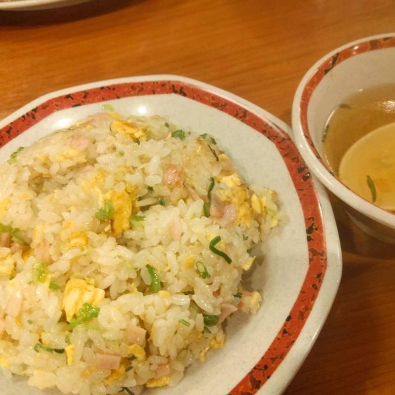 炒飯(龍芳 （リュウホウ）)