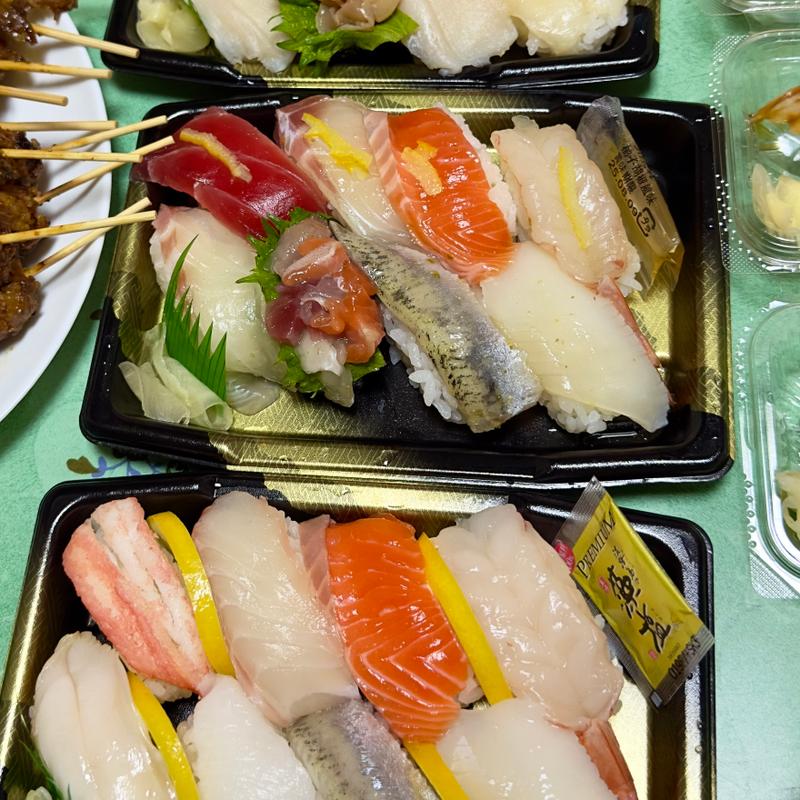 寿司(ちよだ鮨 曳舟店)