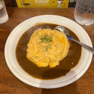 オムカレー(カレー専門店 Komi'z（コミズ）)
