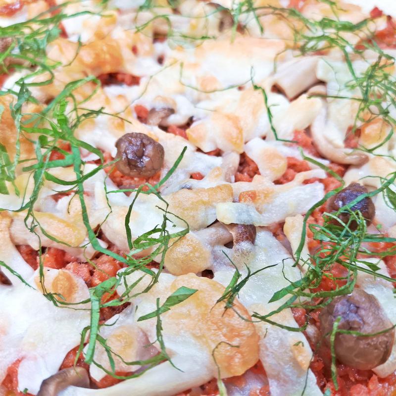 鮭とマスカルポーネの味噌ピザ(七つの月の夢 )