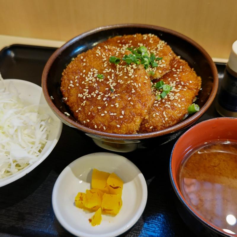 タレカツ丼(とんかつ はまや 関内駅前店)