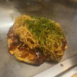 関西風お好み焼き＋そば(お好み焼きどい)