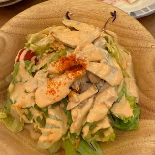 チキンのサラダ