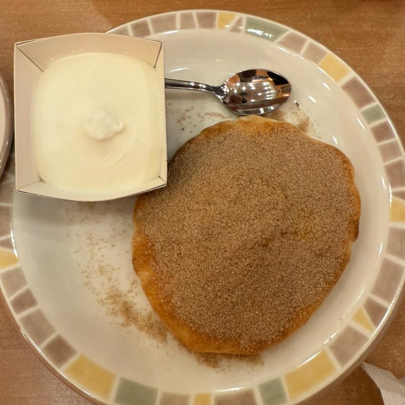 ジェラート&シナモンフォカッチオ(サイゼリヤ ベルクスモール足立花畑店)