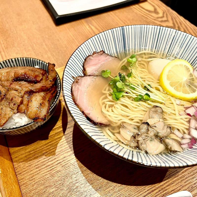 蛤と青山椒の塩そば 阿賀野ミニ豚丼セット(@ Kitchen NIHONBASHI)