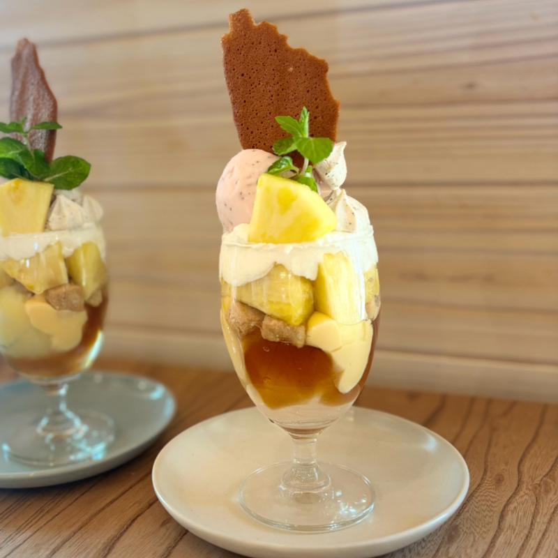 季節のデザート（パイナップルのパフェ）(カフェドミーミ（Café de mimi）)