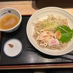 南高梅の天ぷらと蒸し鶏のおろしつけそば