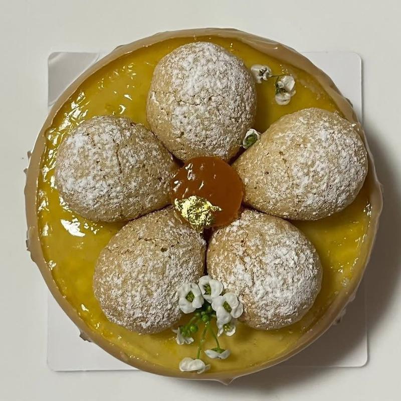 シャルロット(Dining33 Patisserie a la Masion)