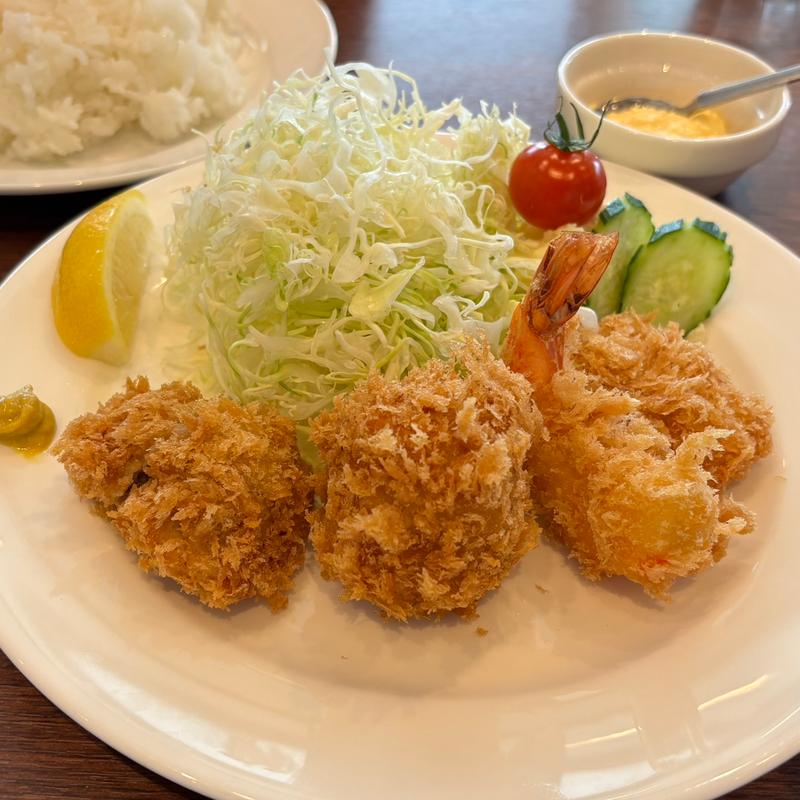 ミックスフライ(目白 旬香亭(シュンコウテイ))