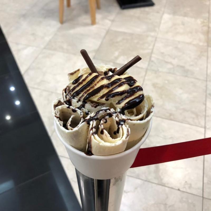 チョコ(ロールアイスクリームファクトリー)