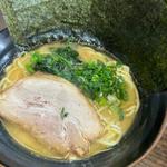 家系醤油豚骨ラーメン