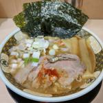 すごい煮干しラーメン(醤油)＋海苔(すごい煮干ラーメン野毛 すし 釣りきん)