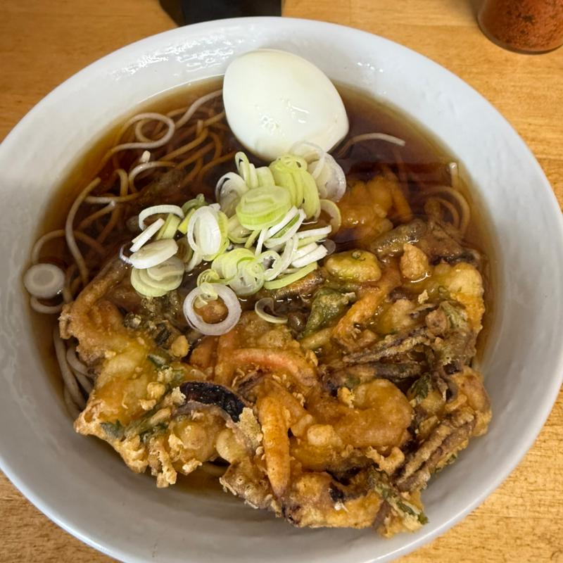 天ぷらそば　ゆで玉子(戸隠 （トガクシ）)