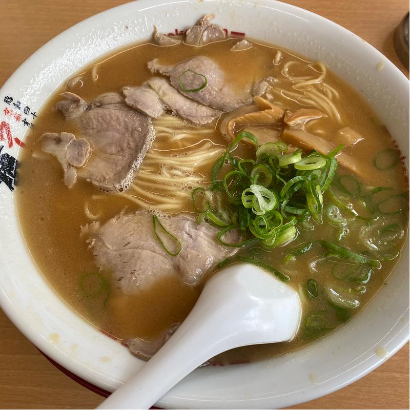 ラーメン並(ラーメン横綱 港店)