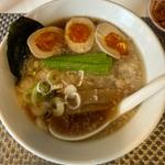 背脂入り中華そば　味玉