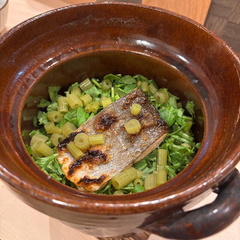 サクラマスと蕗の土鍋ご飯(創作和食 旬華)