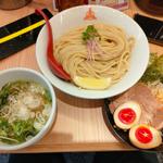 冷やし鯛だし塩つけ麺(つけ麺専門店 三田製麺所 池袋西口店)