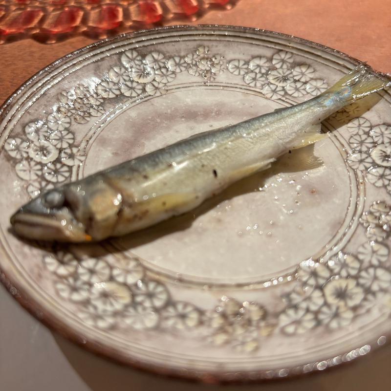 稚鮎のコンフィ(Sushi Bar Mugen ∞)