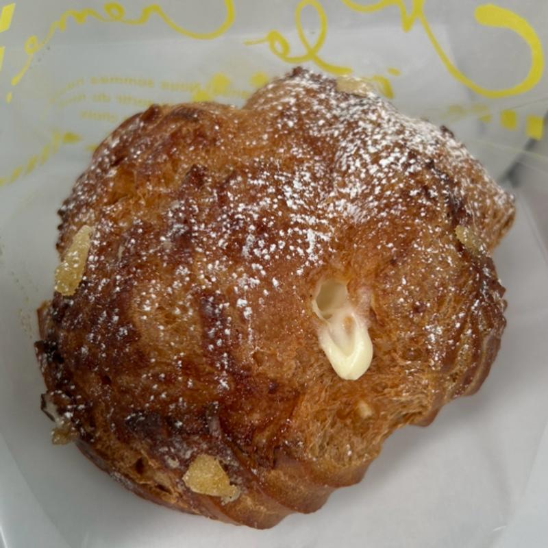 シュークリーム(アンプレシオンガトー シュクル 同志社山手本店)