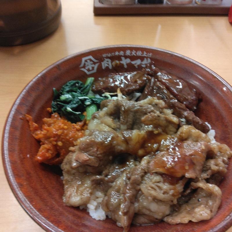 焼き肉丼(肉のヤマ牛小田急マルシェ狛江)