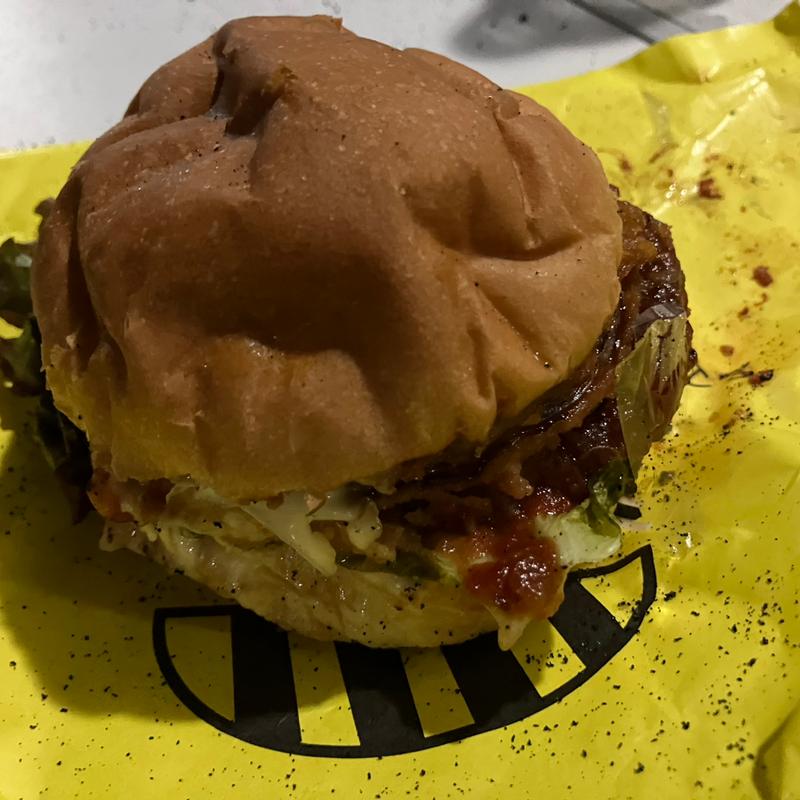 淡路島炙りチーズバーガー(SHIMAUMA BURGER 岸和田カンカンベイサイドモール店)