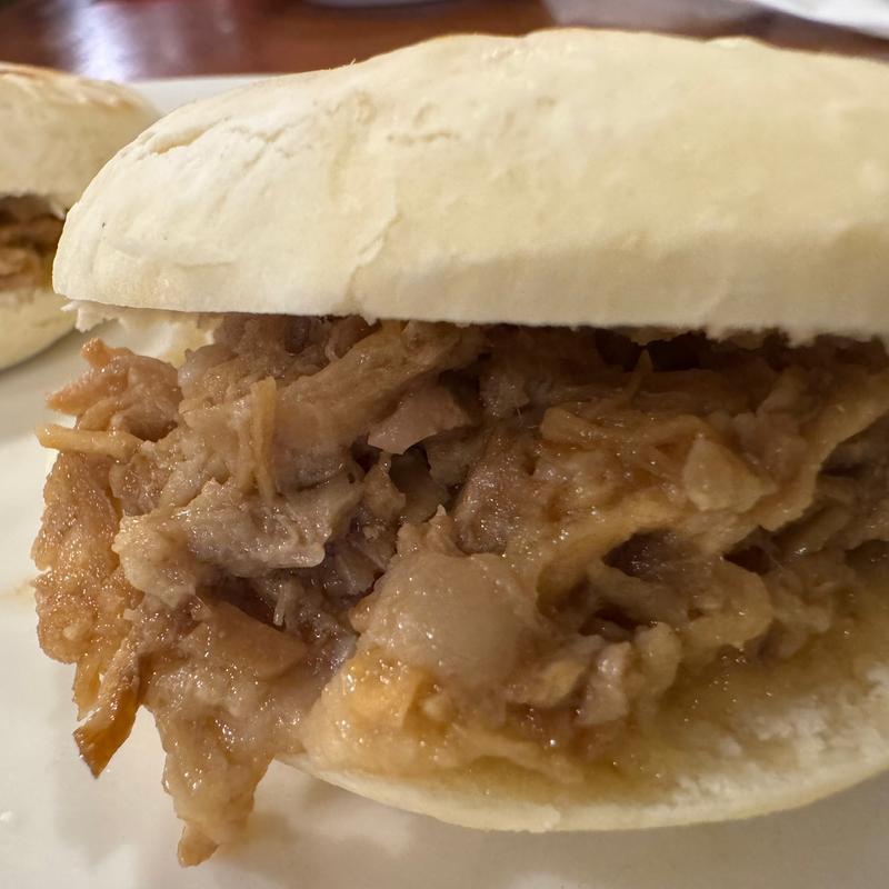 西安屋台のミニ焼きバーガー(XI’AN 有楽町店 （シーアン）)