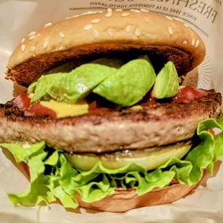 クラシックアボカドバーガー(フレッシュネスバーガー山下)