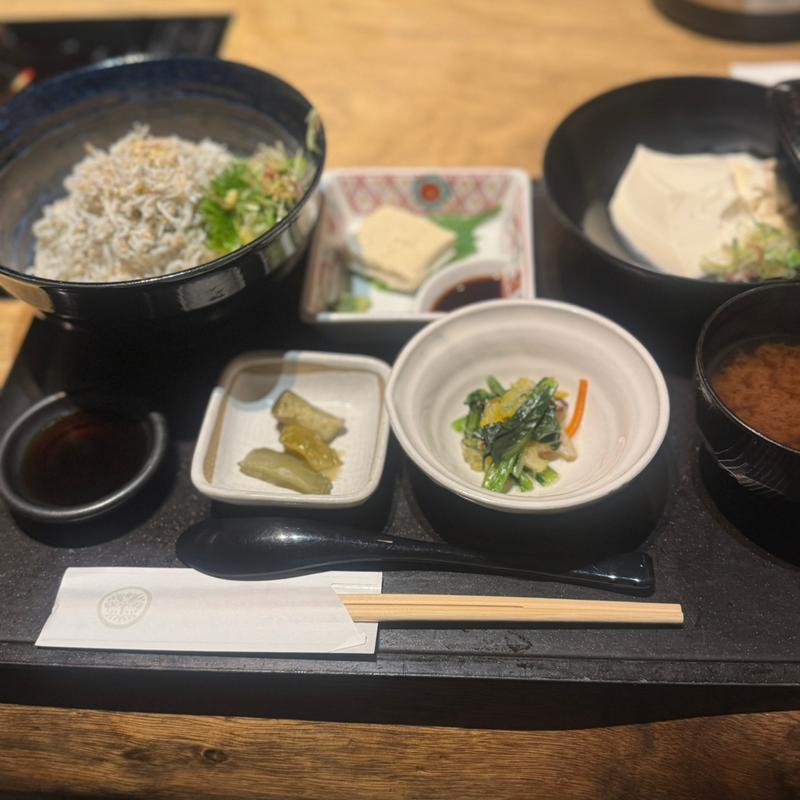 篠崎産　釜揚げしらす丼(豆家のりのり)