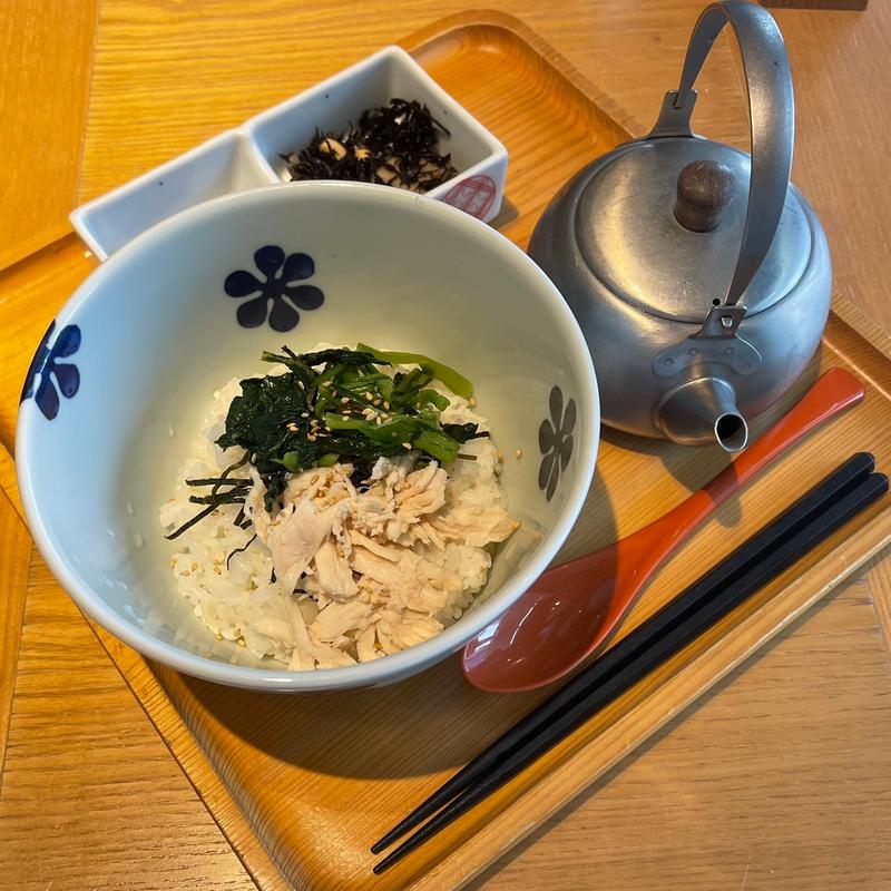 蒸し鶏と青菜(だし茶漬け えん ASTY静岡店 )