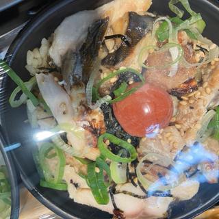 ミニ鯖飯丼