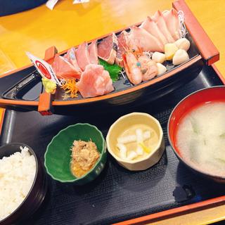北前船定食(賀露港 市場食堂)