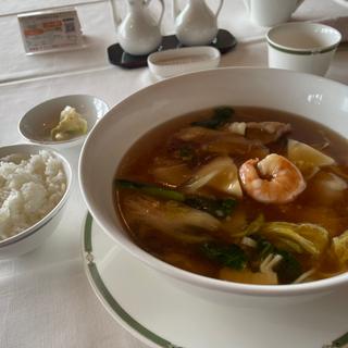 クリニック ランチ