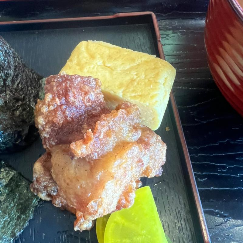 唐揚げ、玉子焼き(おむすび三昧 加納店 )