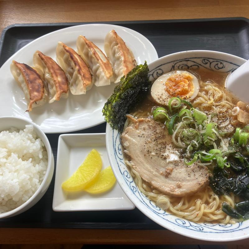丸鷄中華そば餃子セット(麺屋もんじ)