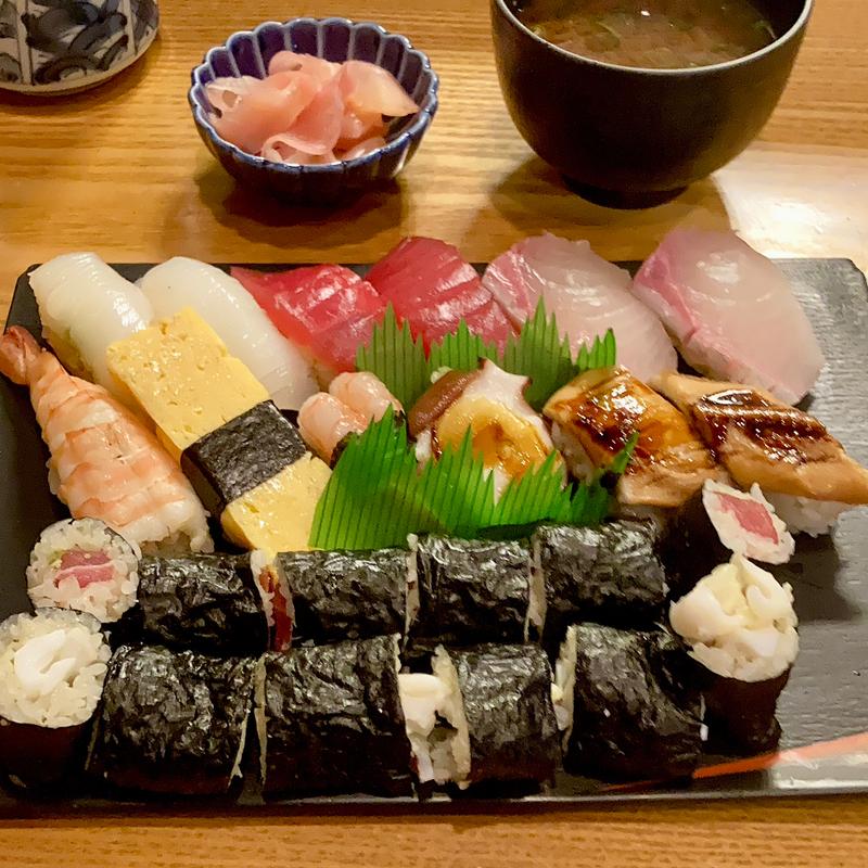 サービスにぎり 1.5人前(丸まさ鮨)