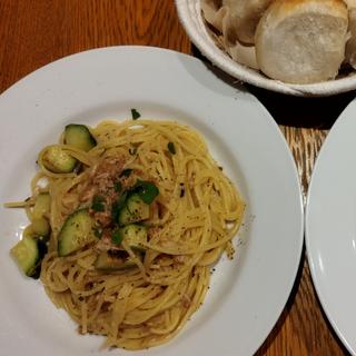 パスタ・ランチ(パスタ、パン)