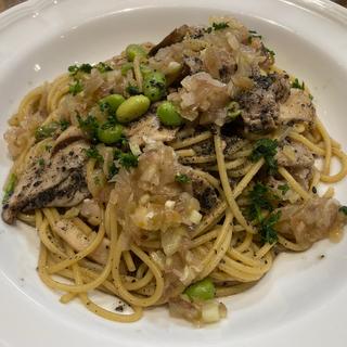 【季節限定】エリンギとポークの黒ゴマソイソースパスタ