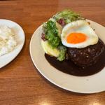 ハンバーグ 目玉焼きのせ(レストラン・サカキ （RESTAURANT SAKAKI）)