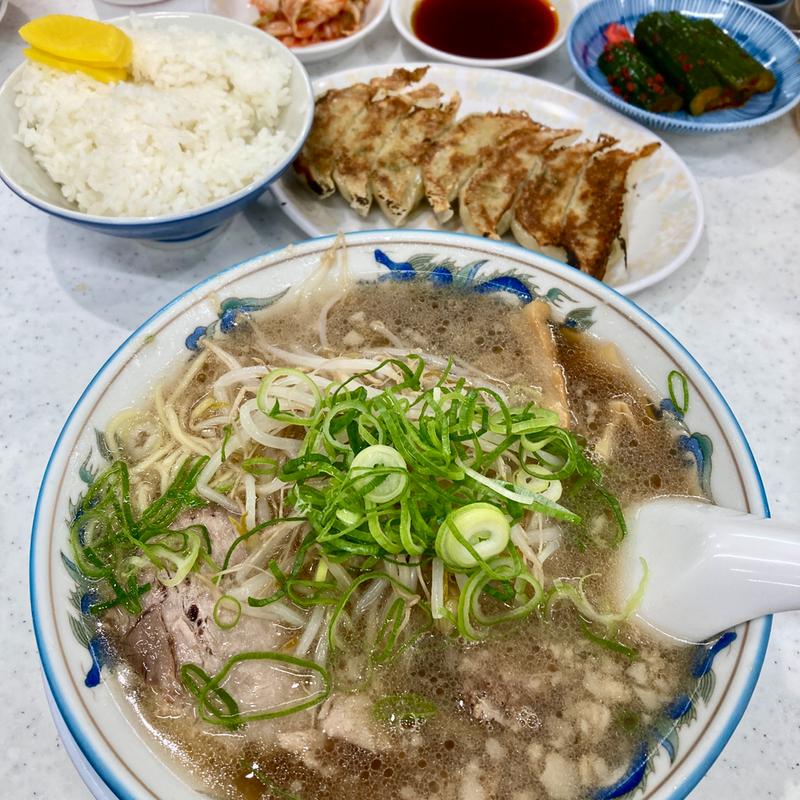 Bセット（ラーメン並、餃子7個、ライス）＋カッパ（小）(ラーメン天)