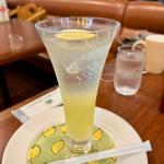 牡蠣のバター焼き添え ちいさなクリームオムライスセット(ロイヤルホスト津田沼駅前店)