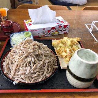 もりそば(大)と天ぷら(かどや )