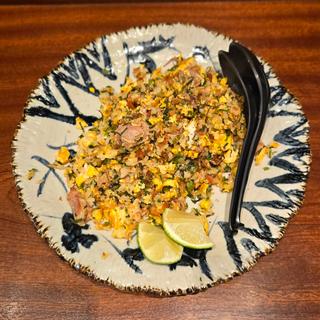 ホタルイカと大葉のアテ焼きめし(めしやマエケン)
