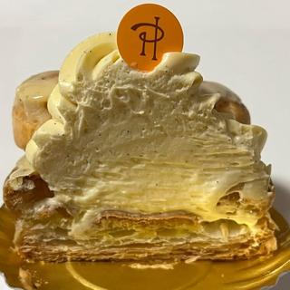 サントノレアンフィニマンヴァニーユ(ピエール・エルメ・パリ 青山)