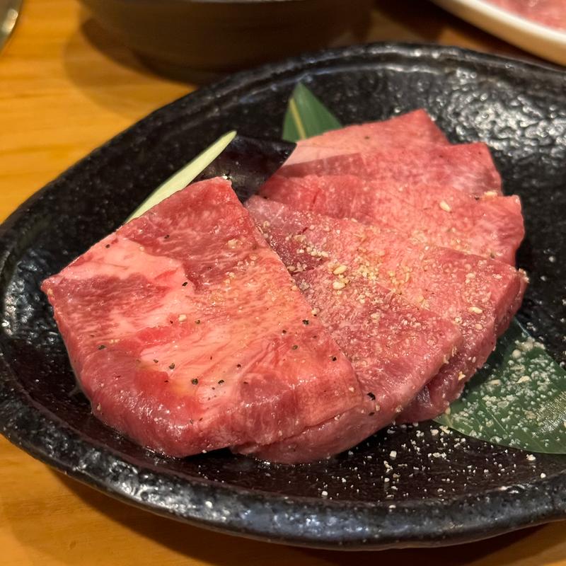 厚切りタン(焼肉 小次郎)
