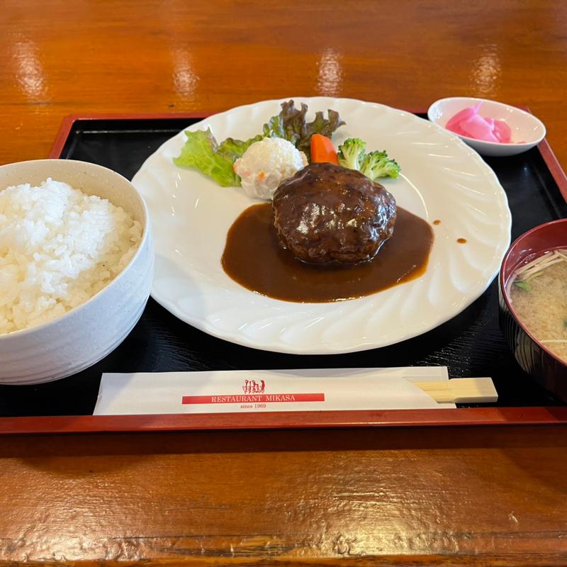 ハンバーグステーキ定食　大盛り(洋食のみかさ)