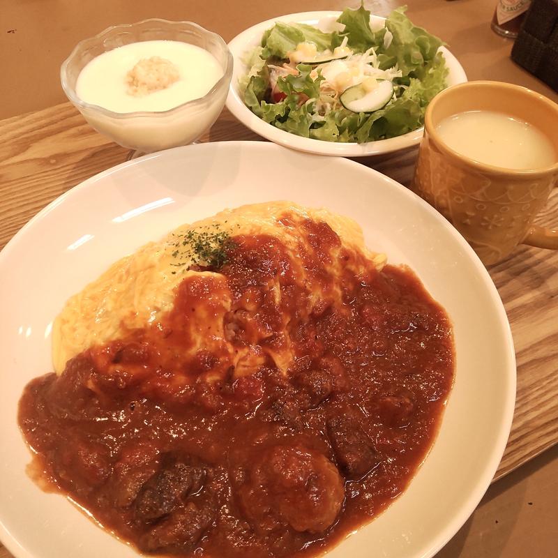 赤ワインとトマトのデミオムライスBセット(オムパス)