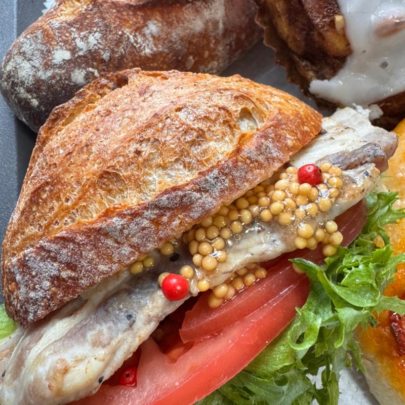 自家製ベーコンBLTサンド(m.3546 BAKERS)