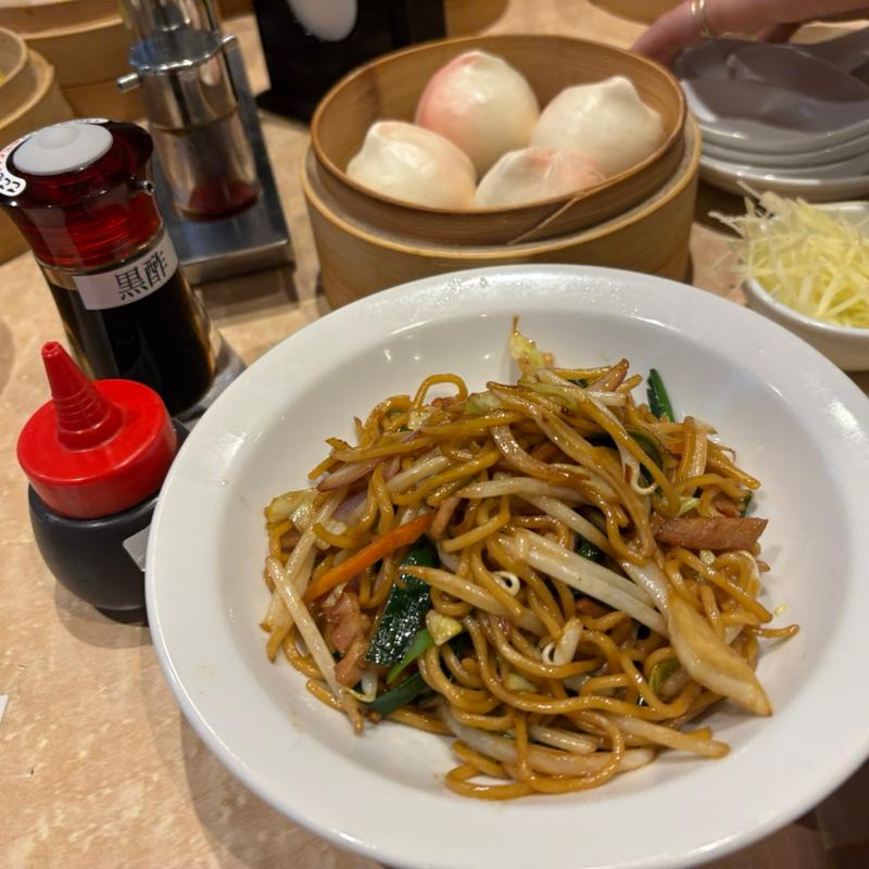 (横浜中華街 食べ放題 香港大飯店(“香港飲茶”という類似店に間違いないように))