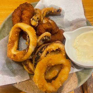 タコとイカの唐揚げ
