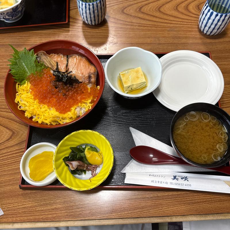 鮭親子丼(美咲和風レストラン )